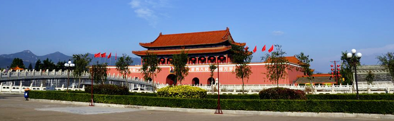 廈門(mén)北站接送,廈門(mén)機(jī)場(chǎng)接送,廈門(mén)旅游包車(chē),廈門(mén)旅游租車(chē)服務(wù),廈門(mén)同安影視城.jpg